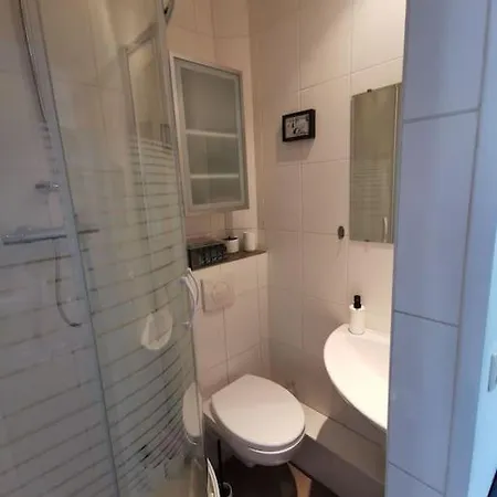 2 pièces au cœur de trouville / rue des bains Esterno foto